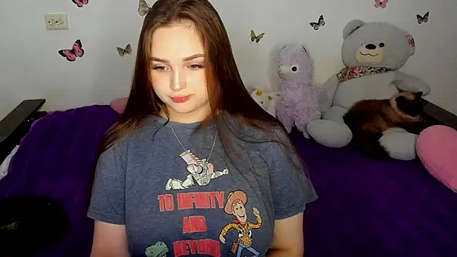 NataliEvans online show from November 14, 2025, 9:24 pm