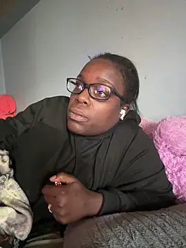 Snapshot of ChocolateBuns101 chatting on January 10, 2025, 2:45 pm ChocolateBuns101 online show from January 10, 2025, 2:45 pm