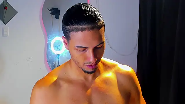 Snapshot of Kris_Khalifa69 chatting on September 17, 2025, 3:35 pm Kris Khalifa69 online show from September 17, 2025, 3:35 pm