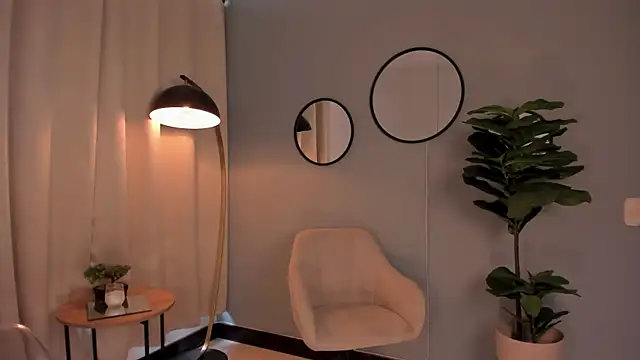 LiaPearce online show from March 5, 2025, 2:34 pm