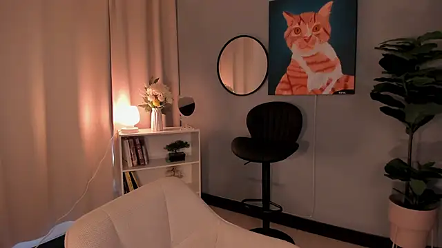 LiaPearce online show from October 21, 2025, 12:06 pm