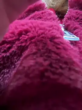 DaisyVibesss online show from December 7, 2024, 1:07 pm