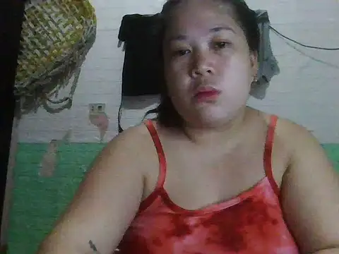 hotsexylyn online show from November 7, 2025, 4:34 am