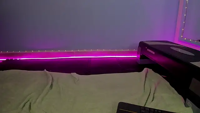 Snapshot of ale_cam chatting on March 2, 2025, 12:31 am ale cam online show from March 2, 2025, 12:31 am