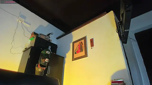 CamiloGray  online show from September 23, 2025, 1:58 pm