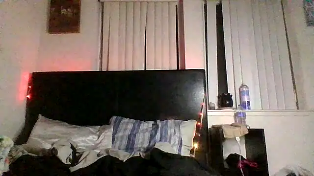 sexybribrixh online show from January 19, 2025, 5:05 am