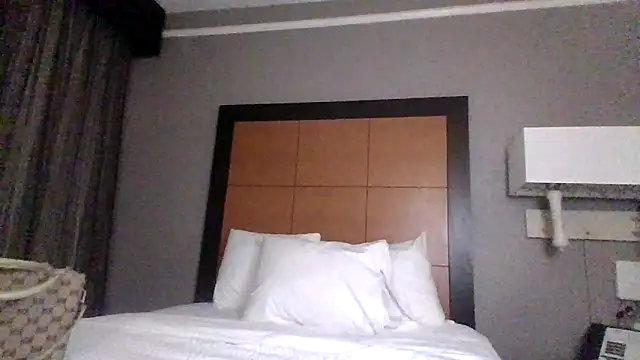 sexybribrixh online show from October 11, 2025, 4:12 am