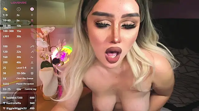 Snapshot of Miss_mariahmonroe chatting on December 22, 2024, 9:53 pm Miss mariahmonroe online show from December 22, 2024, 9:53 pm