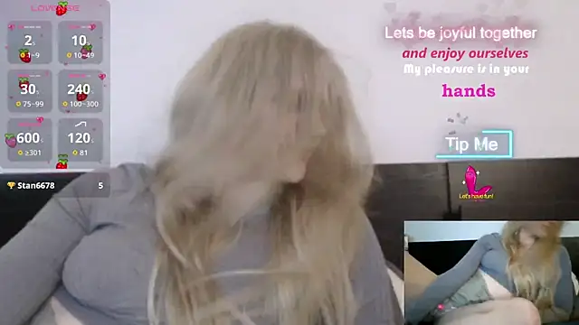 VeronicaJoyful online show from September 24, 2025, 10:35 pm