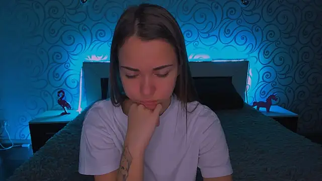 AlexaBarkley online show from December 2, 2024, 3:26 am