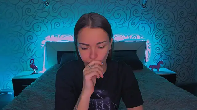 AlexaBarkley online show from December 10, 2024, 6:22 am