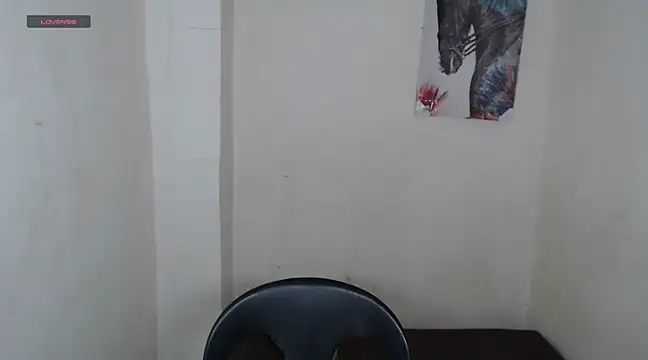 Snapshot of shecutie69 chatting on February 15, 2025, 10:21 pm shecutie69 online show from February 15, 2025, 10:21 pm