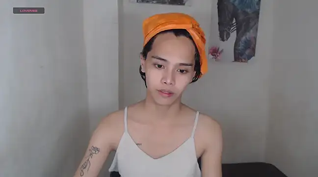 Snapshot of shecutie69 chatting on February 21, 2025, 8:38 pm shecutie69 online show from February 21, 2025, 8:38 pm