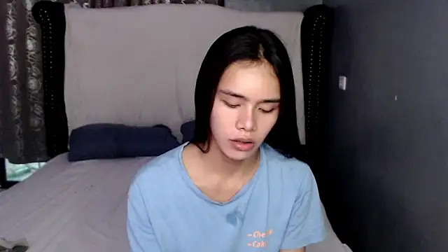 Snapshot of shecutie69 chatting on October 15, 2025, 11:05 pm shecutie69 online show from October 15, 2025, 11:05 pm