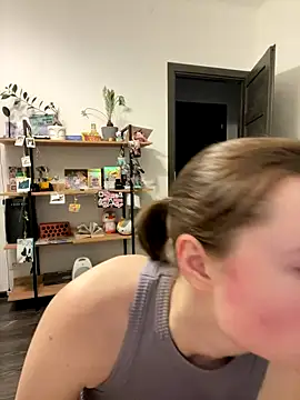 Snapshot of sweetest_pie chatting on December 1, 2024, 8:31 pm sweetest pie online show from December 1, 2024, 8:31 pm