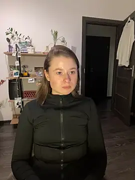 Snapshot of sweetest_pie chatting on December 22, 2024, 7:31 pm sweetest pie online show from December 22, 2024, 7:31 pm