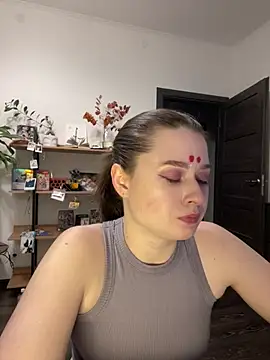 Snapshot of sweetest_pie chatting on January 16, 2025, 8:57 pm sweetest pie online show from January 16, 2025, 8:57 pm