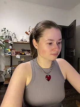 Snapshot of sweetest_pie chatting on January 17, 2025, 8:55 pm sweetest pie online show from January 17, 2025, 8:55 pm