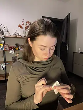 Snapshot of sweetest_pie chatting on January 20, 2025, 9:01 pm sweetest pie online show from January 20, 2025, 9:01 pm