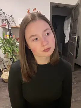 Snapshot of sweetest_pie chatting on February 19, 2025, 9:58 pm sweetest pie online show from February 19, 2025, 9:58 pm