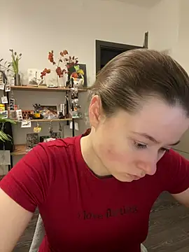 Snapshot of sweetest_pie chatting on March 15, 2025, 7:59 pm sweetest pie online show from March 15, 2025, 7:59 pm