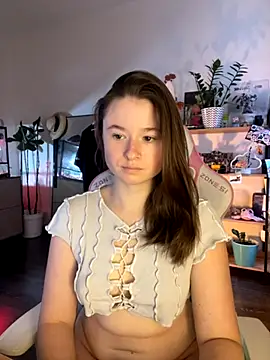 Snapshot of sweetest_pie chatting on September 24, 2025, 3:15 pm sweetest pie online show from September 24, 2025, 3:15 pm