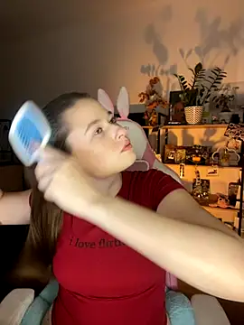 Snapshot of sweetest_pie chatting on October 25, 2025, 8:47 pm sweetest pie online show from October 25, 2025, 8:47 pm