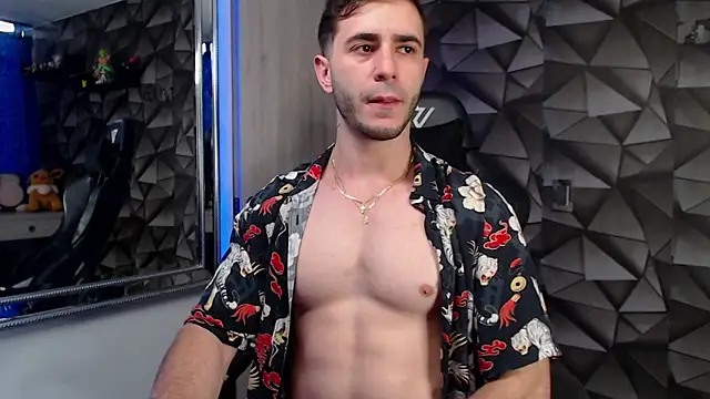 Latino stud4u online show from September 17, 2025, 10:22 pm