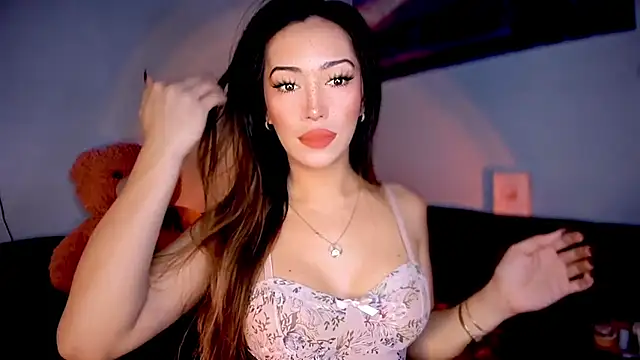 Jasmine Elcock online show from December 17, 2025, 9:54 pm