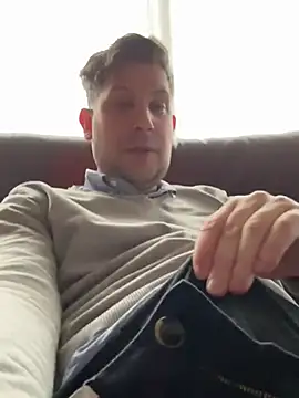 Taxidriver1988 online show from December 30, 2024, 2:08 pm