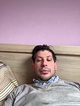 Taxidriver1988 online show from February 4, 2025, 11:49 am