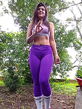 Snapshot of Yuky_ta chatting on March 5, 2025, 6:12 pm Yuky ta online show from March 5, 2025, 6:12 pm