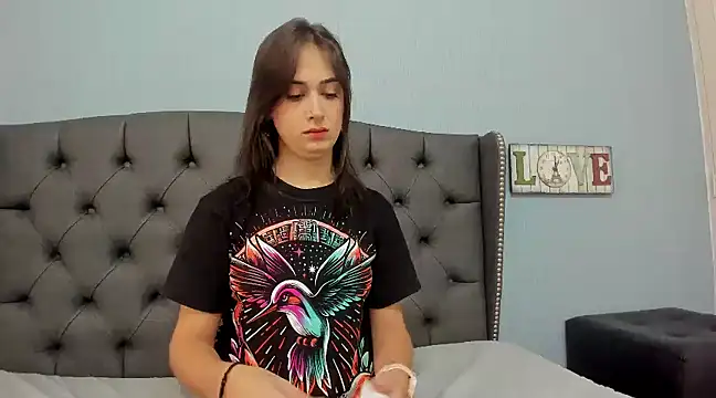 Snapshot of AndreaStivens chatting on March 10, 2025, 3:20 pm AndreaStivens online show from March 10, 2025, 3:20 pm