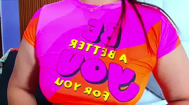 IrresistibleMilf online show from February 7, 2025, 4:03 pm