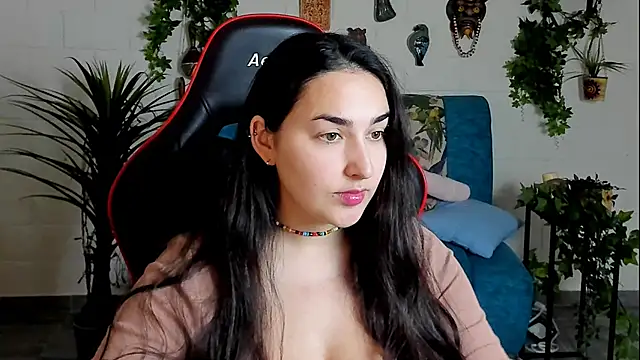 CeceliaJohnson online show from January 17, 2025, 8:02 am