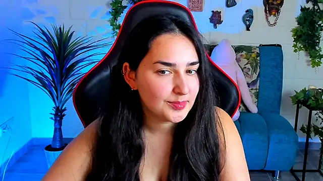 CeceliaJohnson online show from March 11, 2025, 11:12 am