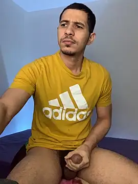 Snapshot of steven_clain chatting on December 13, 2024, 12:50 pm steven clain online show from December 13, 2024, 12:50 pm