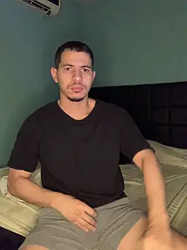 Snapshot of steven_clain chatting on February 1, 2025, 4:24 am steven clain online show from February 1, 2025, 4:24 am