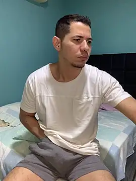 Snapshot of steven_clain chatting on February 14, 2025, 9:03 am steven clain online show from February 14, 2025, 9:03 am