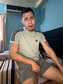 Snapshot of steven_clain chatting on September 11, 2025, 12:05 pm steven clain online show from September 11, 2025, 12:05 pm