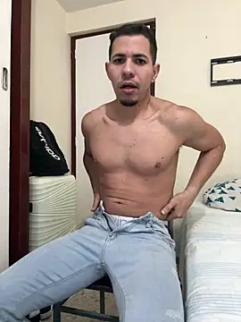 Snapshot of steven_clain chatting on September 27, 2025, 7:35 am steven clain online show from September 27, 2025, 7:35 am