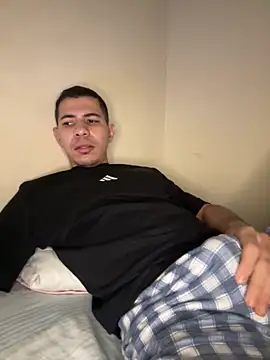 Snapshot of steven_clain chatting on November 4, 2025, 12:10 am steven clain online show from November 4, 2025, 12:10 am