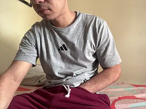 Snapshot of steven_clain chatting on November 28, 2025, 3:14 pm steven clain online show from November 28, 2025, 3:14 pm