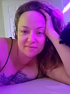 julimonroe online show from February 27, 2025, 6:50 am