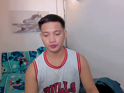 xSebastian19 online show from December 18, 2025, 6:30 am