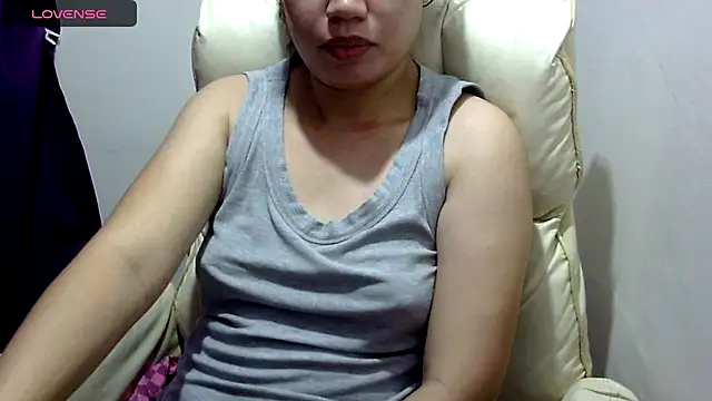 Snapshot of ___zurIII09_ chatting on December 13, 2025, 10:37 pm zurIII09 online show from December 13, 2025, 10:37 pm