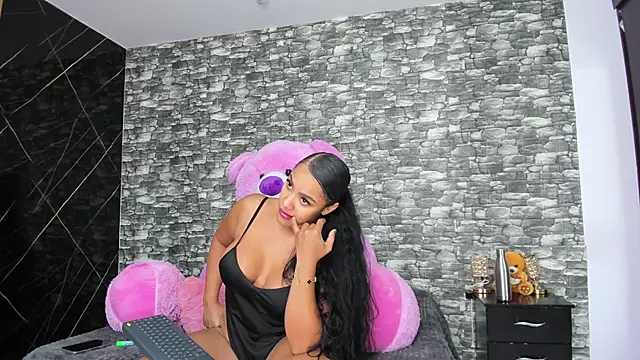 Snapshot of HeidyWillss chatting on February 13, 2025, 7:10 pm HeidyWillss online show from February 13, 2025, 7:10 pm