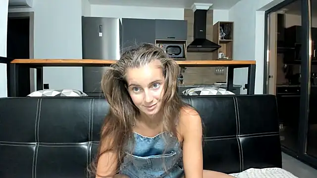 Snapshot of ElizSweet chatting on November 5, 2025, 3:34 pm ElizSweet online show from November 5, 2025, 3:34 pm