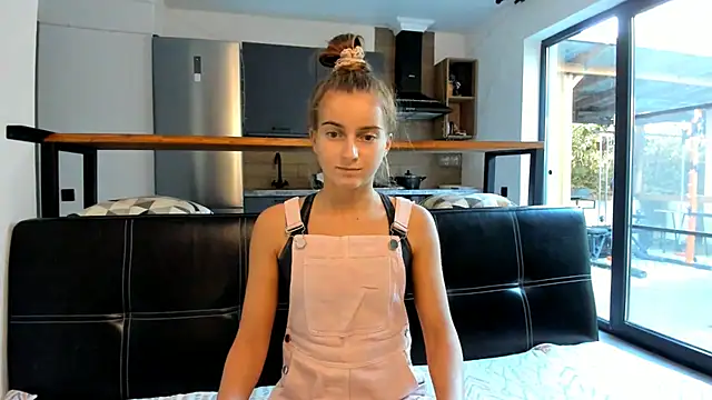 Snapshot of ElizSweet chatting on December 3, 2025, 11:41 am ElizSweet online show from December 3, 2025, 11:41 am