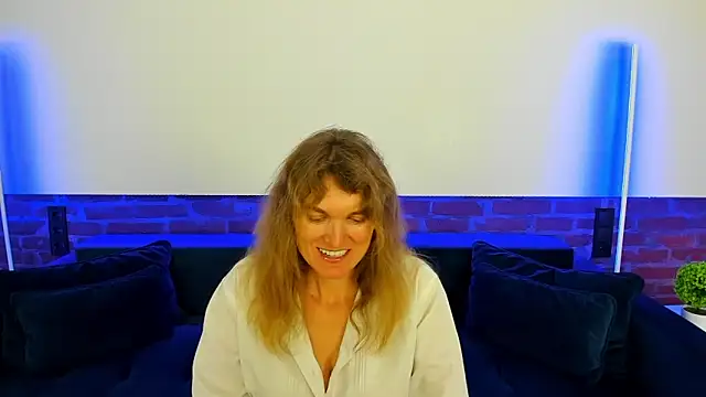 Snapshot of Anabell_xxx chatting on October 27, 2025, 4:44 pm Anabell xxx online show from October 27, 2025, 4:44 pm